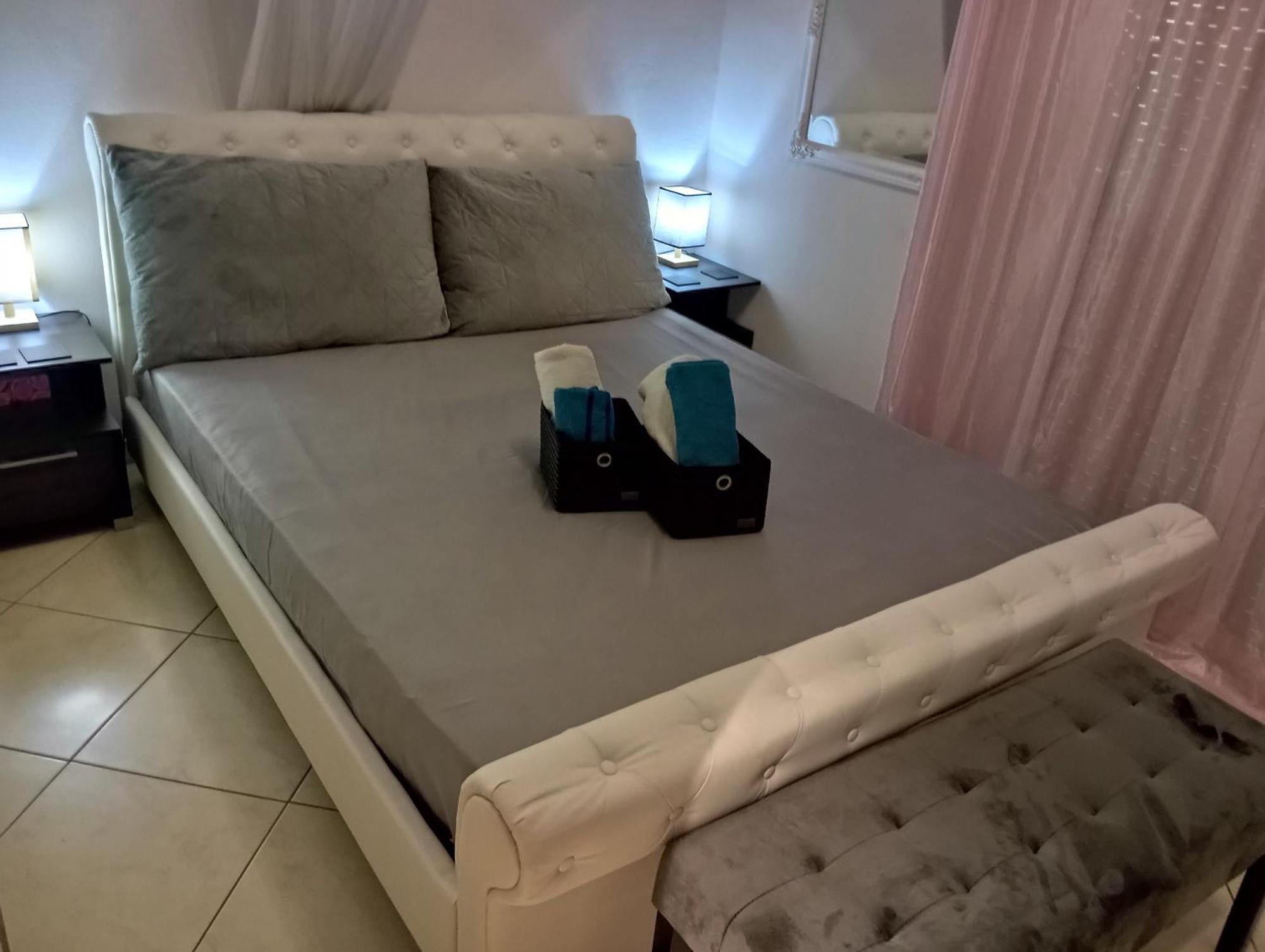 The Genius Apartment 3 Rooms, Α Floor 3 Υπνοδωμάτια, A Όροφος Aten Exteriör bild